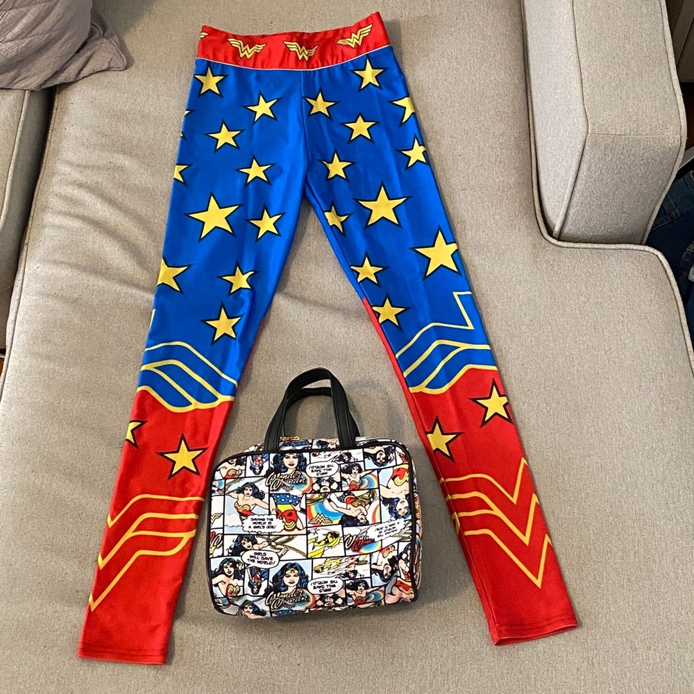 Wonder Woman Leggings & Handbag - NWT